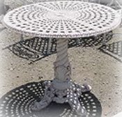 pedestal table