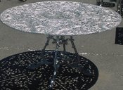 round cast table
