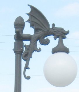 cast aluminum gargoyle lamp