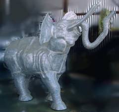 cast aluminum statue