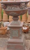 urn on base